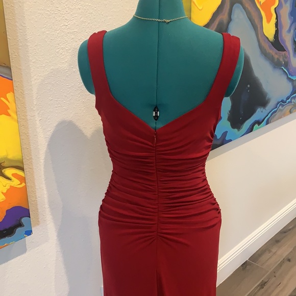 Laundry by Shelli Segal Red Ruched Evening Dress - Picture 4 of 13